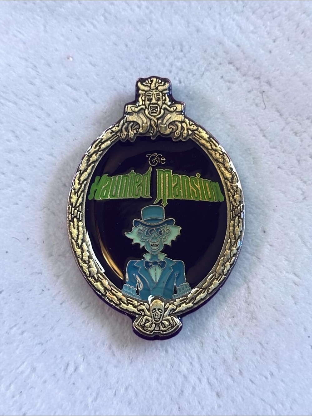 Disney WDW Haunted Mansion Ezra Hitchhiking Ghost Pin